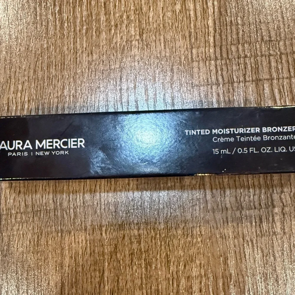 Laura Mercier Black Packaging